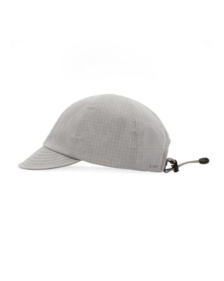 Baseball cap with a sporty outfit