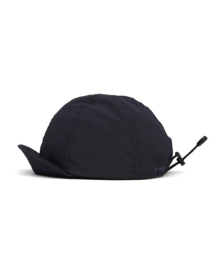 Baseball cap with short visor for outdoor adventures