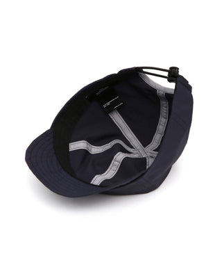 Comfortable cap for hiking and camping