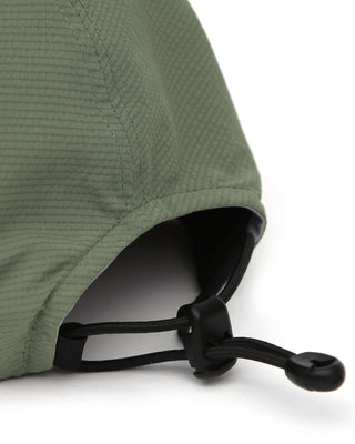 Comfortable cap for hiking and camping