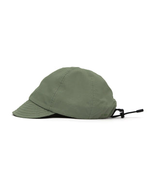 Unisex cap with short visor