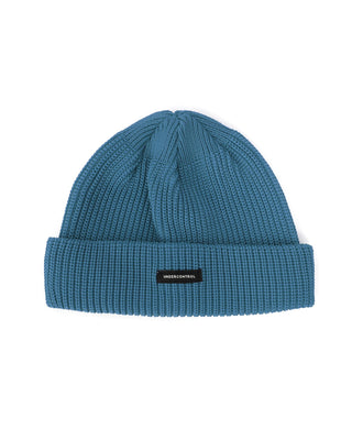 Short Fisherman Trawler Beanie in a stylish summer look