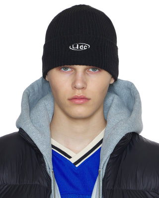 Fisherman style beanie on a model