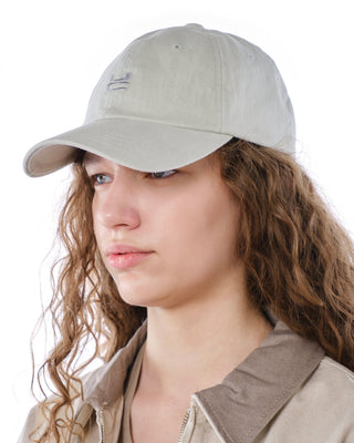 Fashionable baseball cap with a sleek design