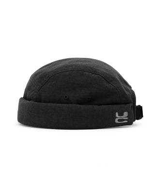 Outdoor-friendly watch cap in action